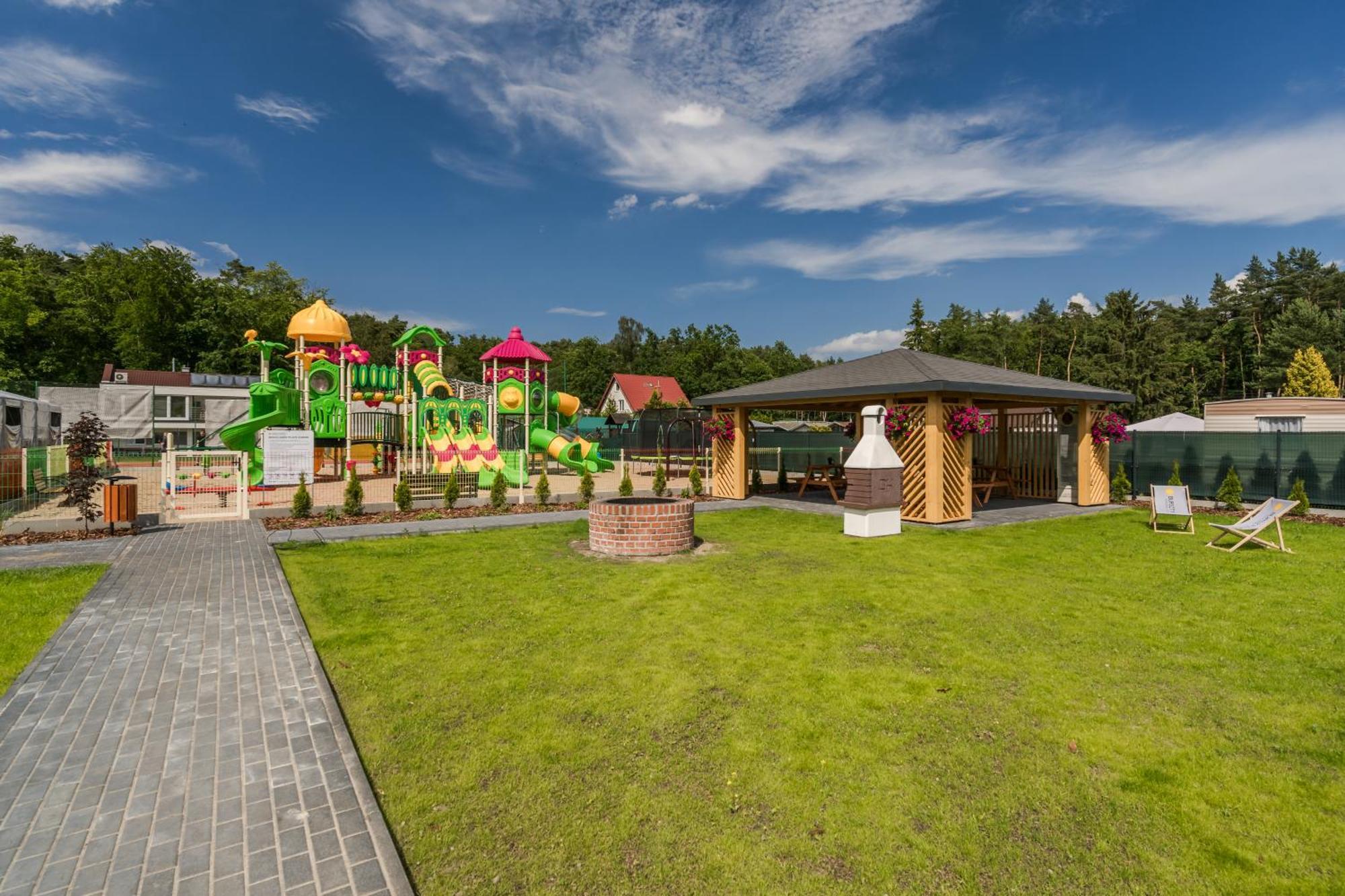 Bursztynowo Mikoszewo Villa Exteriör bild