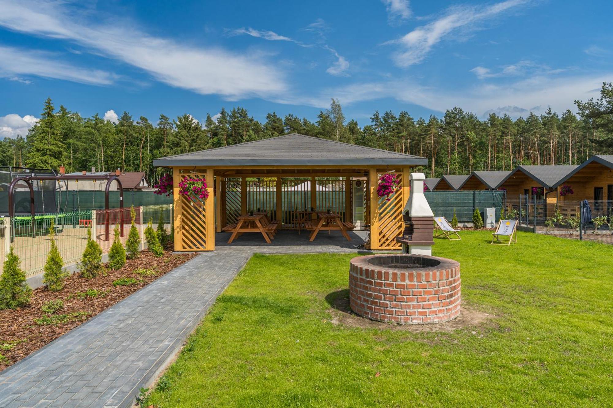 Bursztynowo Mikoszewo Villa Exteriör bild